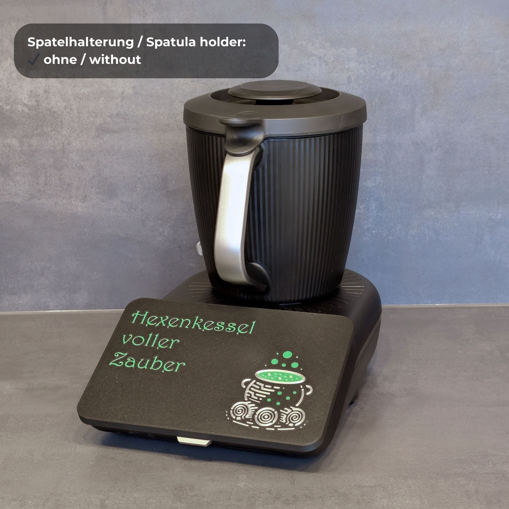 Thermomix TM7 mit montiertem Displayschutz Hexenkessel